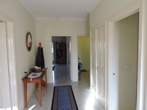 Monash And Chadstone WiFi - Sydney 4u 5
