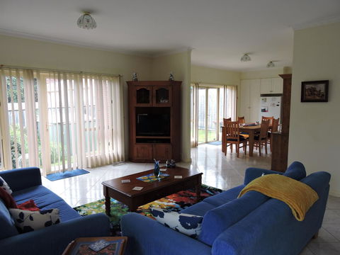 Monash And Chadstone WiFi - Sydney 4u 8
