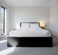 Point Cook Home with a Lovely View in Salt Water - Sydney 4u