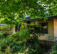The Orchard House - Sydney 4u