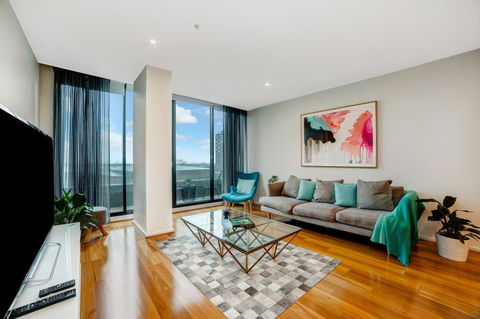 Signature Waterfront Apartments - Accommodation Sydney 15