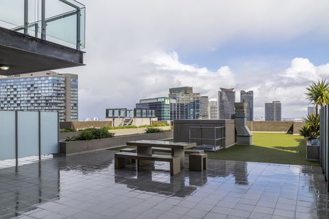 Signature Waterfront Apartments - Accommodation Sydney 36