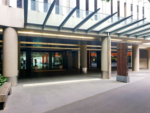 Signature Waterfront Apartments - Accommodation Sydney 37