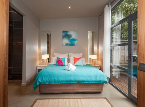 The Love Shack - Romantic Bungalow - Sydney Resort 9