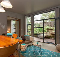 The Love Shack - romantic bungalow - Sydney 4u