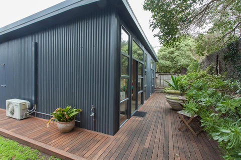 The Love Shack - Romantic Bungalow - Sydney Resort 1