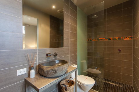 The Love Shack - Romantic Bungalow - Sydney Resort 6