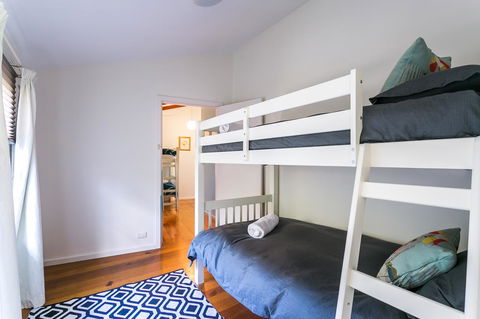 Beach Front Beauty - Ocean Front Views - Sydney 4u 11