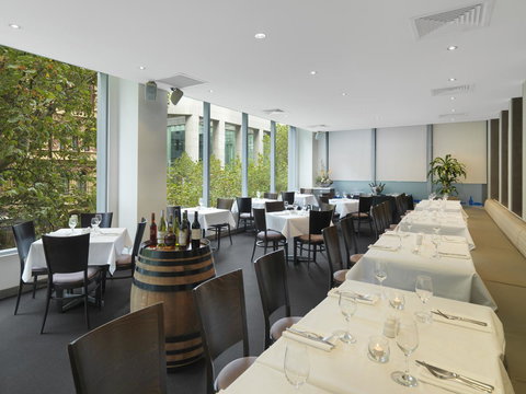 Oaks Melbourne On Collins Suites - Accommodation Sydney 11