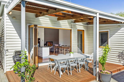Central Bendigo Cottage, Walk To Everywhere!! - Accommodation Sydney 2