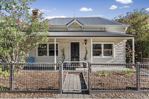 Central Bendigo Cottage, Walk To Everywhere!! - Accommodation Sydney 10