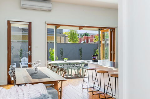Central Bendigo Cottage, Walk To Everywhere!! - Accommodation Sydney 8