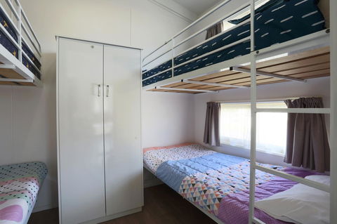 Kanasta Caravan Park - Sydney 4u 34