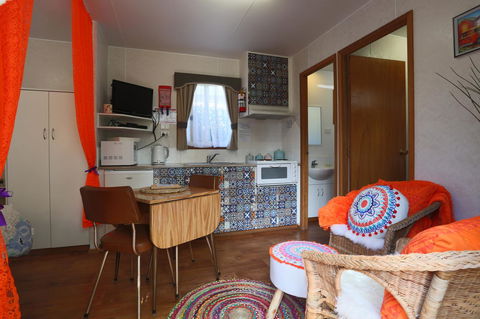 Kanasta Caravan Park - Sydney 4u 40