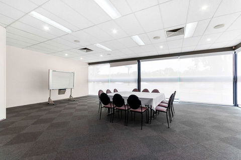 Quality Inn & Suites Traralgon - Sydney 4u 7