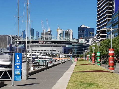 JC Waterfront Apartments On Collins - Accommodation Sydney 24