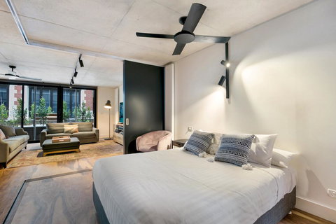 Stylish Apartment In Unique Church Development - Sydney Resort 10