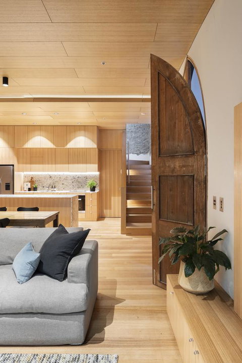 Converted Blue Stone Church - Sydney Resort 12