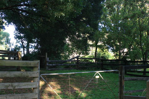 Strathmore Farm B&B - Sydney 4u 24