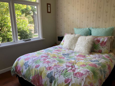 Growse House Yarram 3BR - Sydney 4u 1