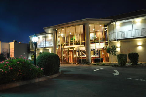 Quality Hotel Melbourne Airport - Sydney 4u 11
