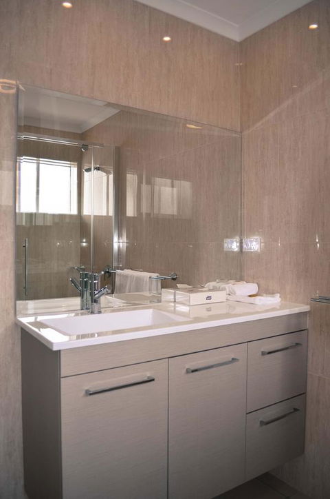 Quality Hotel Melbourne Airport - Sydney 4u 18