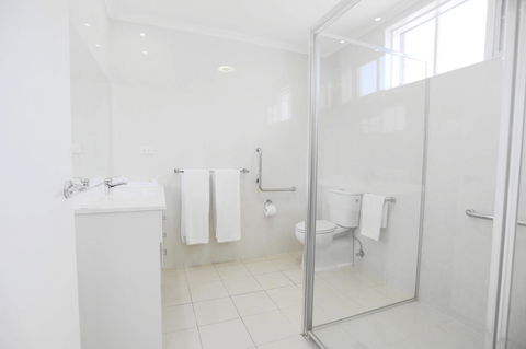 Quality Hotel Melbourne Airport - Sydney 4u 30