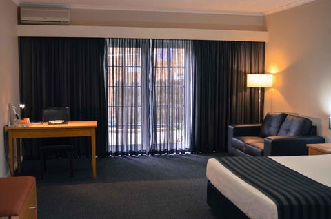 Quality Hotel Melbourne Airport - Sydney 4u 13
