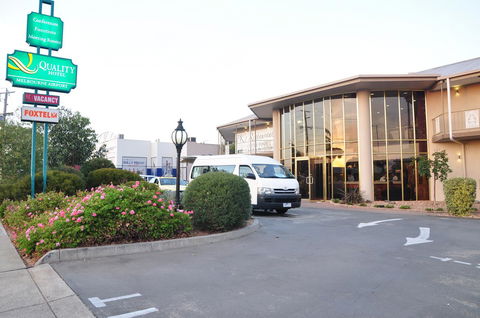 Quality Hotel Melbourne Airport - Sydney 4u 5