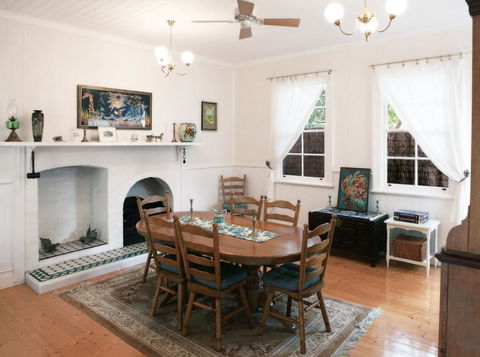 Fairbank House - Sydney 4u 15