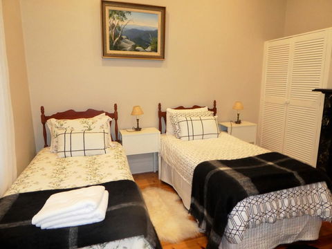 Fairbank House - Sydney 4u 13