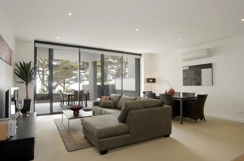 C-Scape Water Front Apartment - Accommodation Sydney 3