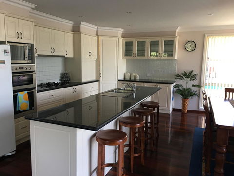 Ocean View Beach House - Sydney 4u 8
