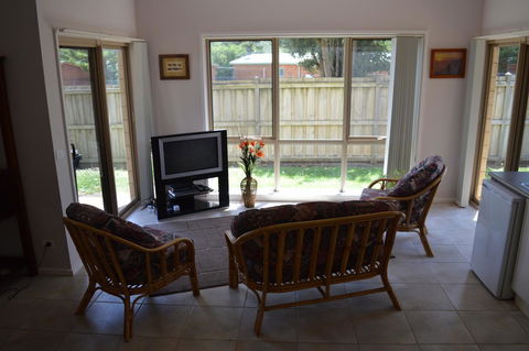 Ocean View Beach House - Sydney 4u 15