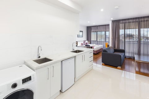 City Edge Dandenong Apartment Hotel - Accommodation Sydney 10