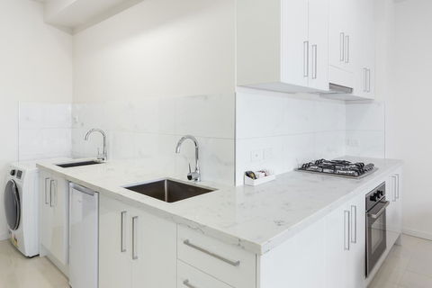 City Edge Dandenong Apartment Hotel - Accommodation Sydney 11