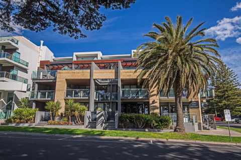 C-Scape Esplanade Cowes - Sydney 4u 20