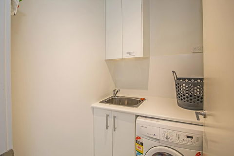 C-Scape Esplanade Cowes - Sydney 4u 18