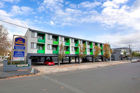 Melbourne's Princes Park Hotel - Sydney 4u 0