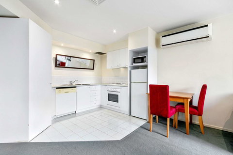 Knox International Hotel And Apartments - Sydney Resort 24