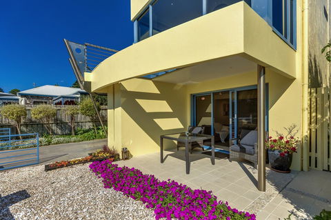 The Waterfront Apartment - Sydney 4u 4