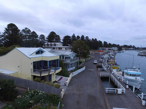 The Waterfront Apartment - Sydney 4u 2