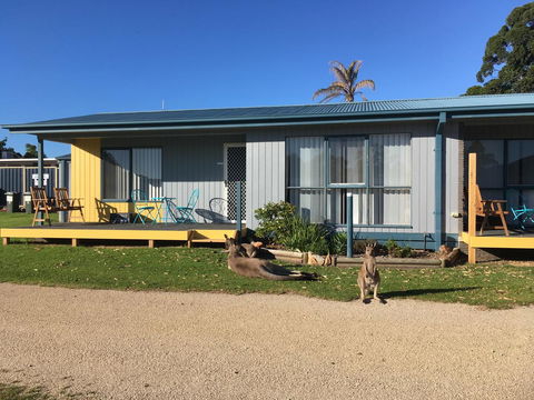 Lakeside At Mallacoota - Sydney 4u 12