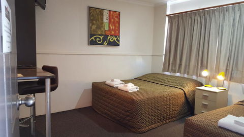 The Commercial Hotel Motel - Sydney 4u 2