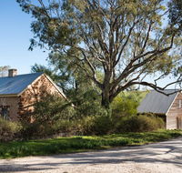 The Cottage at Riverside Farm - Sydney 4u