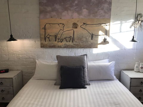 The Dairy - Sydney 4u 0