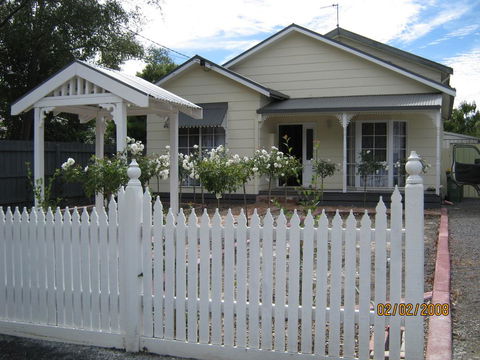 The Don Healesville - Sydney 4u 1