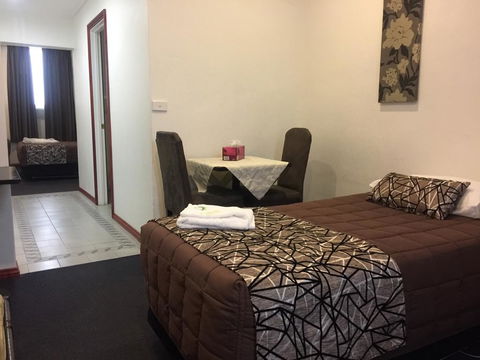 The Esplanade Motel - Sydney 4u 3