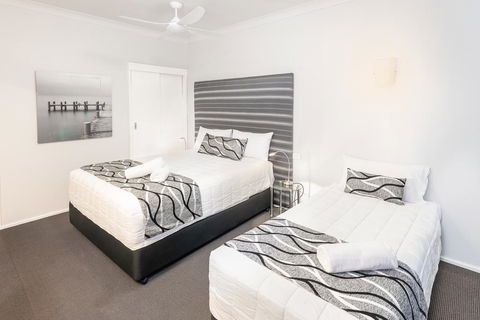 The Esplanade Motel - Sydney 4u 3