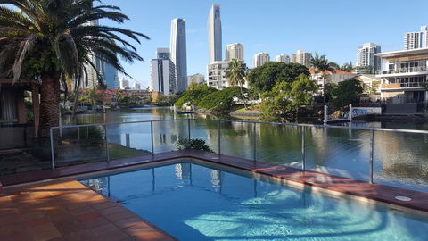 The Emerald Surfers Paradise - Accommodation Sydney 0